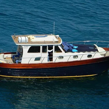 Bed And Boat Capri